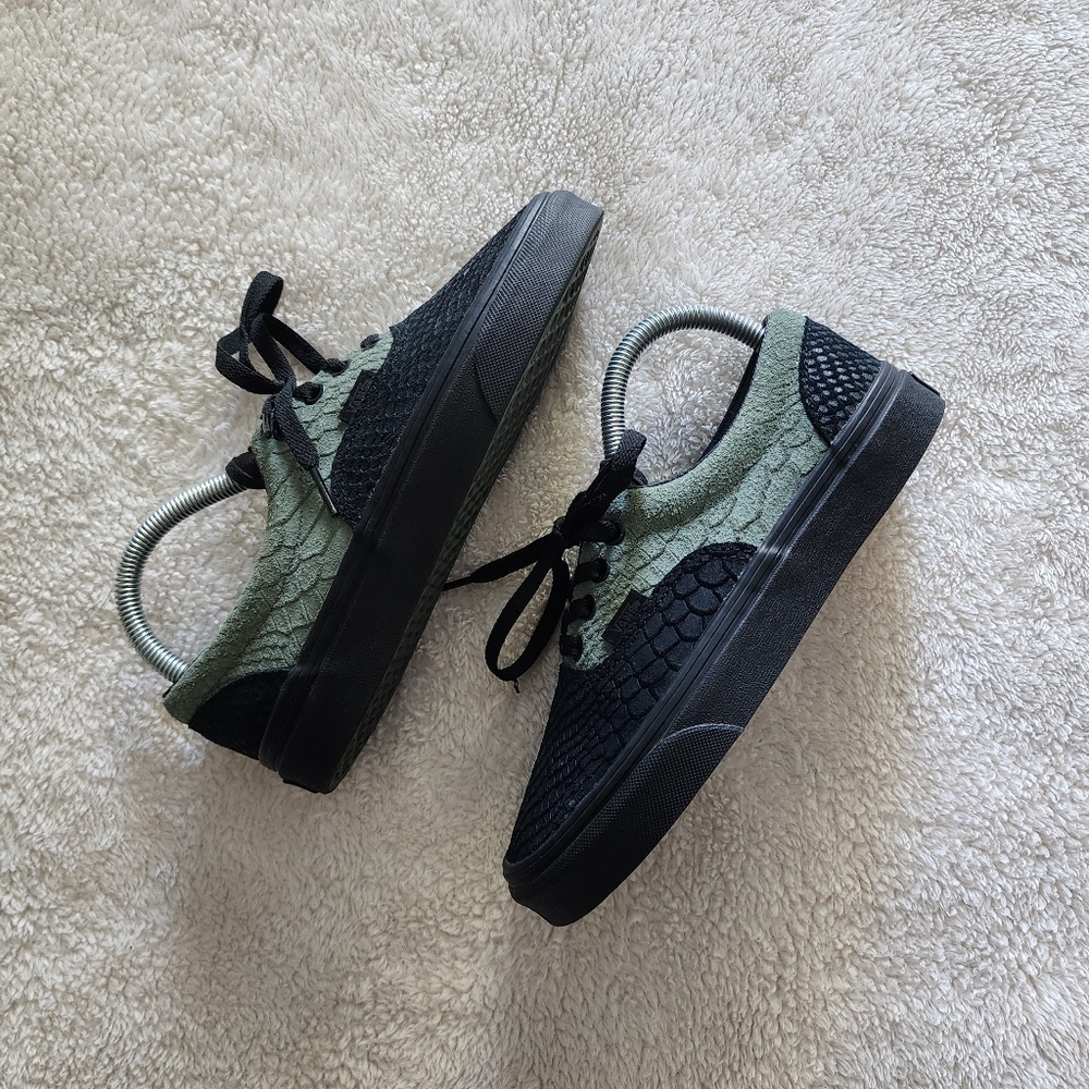 Vans x Harry Potter Slytherin Era Shoes, Unisex Size M5.5/W7 - Slytherin/Black